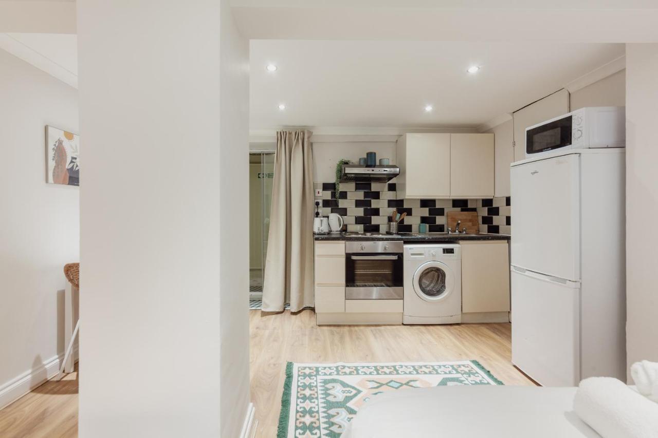Kensington Nest Serviced Studio Лондон Экстерьер фото